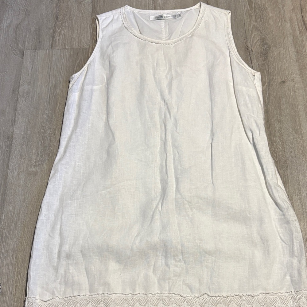 Contemporaine White‎ Sleeveless Top